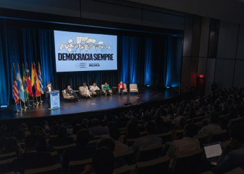 http://arbia.org.ar/imagenes/Kici_NY.jpg