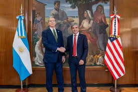 http://arbia.org.ar/imagenes/bessent-caputo.jpg