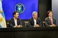 http://arbia.org.ar/imagenes/caputo_anses.jpg