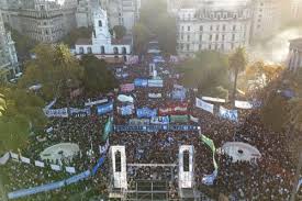 http://arbia.org.ar/imagenes/marcha_uni3.jpeg